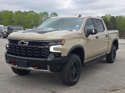 Used 2022 Chevrolet Silverado 1500 ZR2 w/ Technology Package image 1