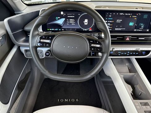 Used 2023 Hyundai Ioniq 6 SEL RWD image 12