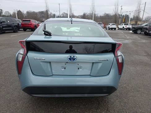 Used 2016 Toyota Prius Four w/ Advanced Technology Package image 5