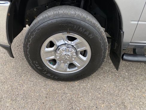 Used 2020 RAM 2500 Tradesman w/ Towing Technology Group image 27