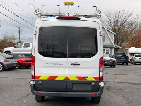 Used 2018 Ford Transit 250 148 Medium Roof w/ Exterior Upgrade Package image 6