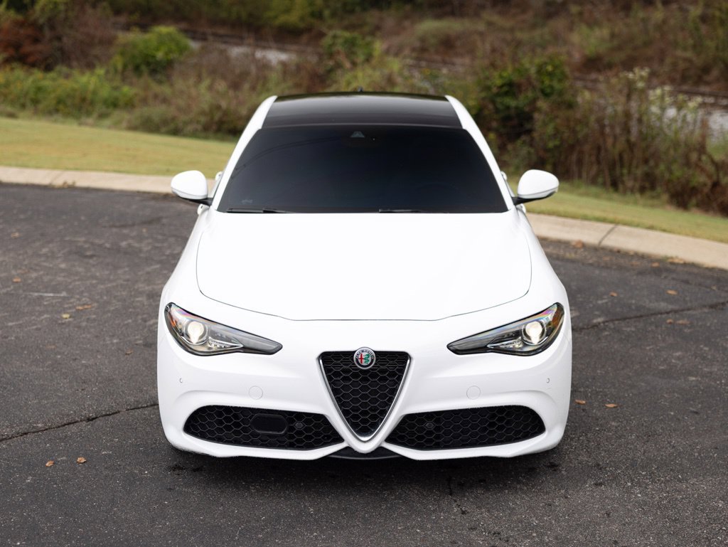 Used 2022 Alfa Romeo Giulia Ti w/ Active Assist Plus Package RWD image 11