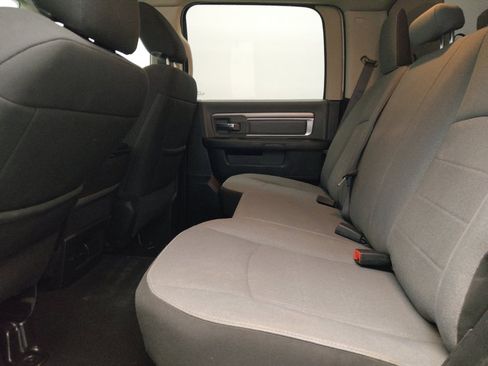 Used 2021 RAM 1500 Classic SLT AWD/4WD image 18