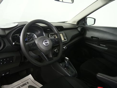 Used 2024 Nissan Kicks S FWD image 10