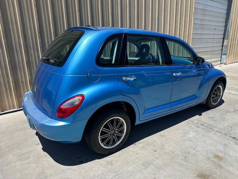 Used 2008 Chrysler PT Cruiser FWD image 3