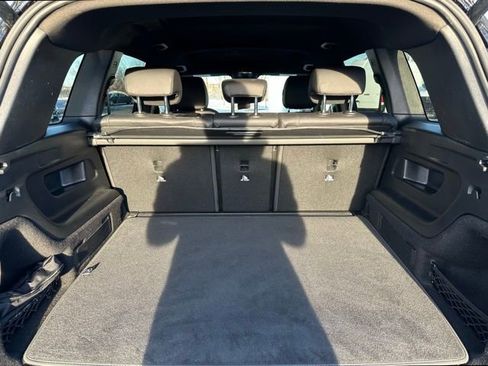 Used 2025 Mercedes-Benz GLB 250 4MATIC image 10