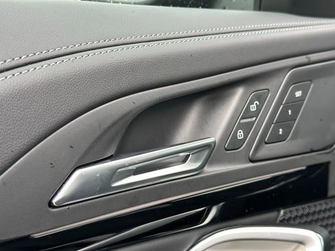 Used 2025 BMW X1 xDrive28i w/ Technology Package image 17