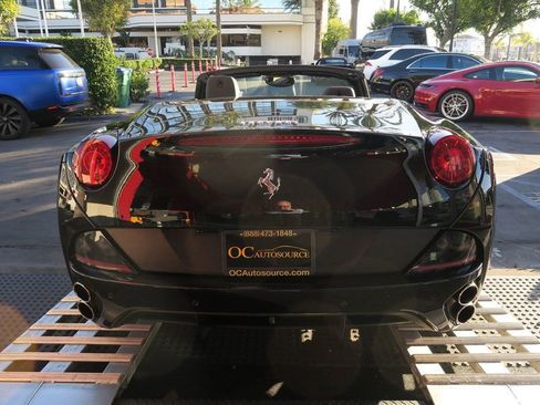 Used 2013 Ferrari California image 47