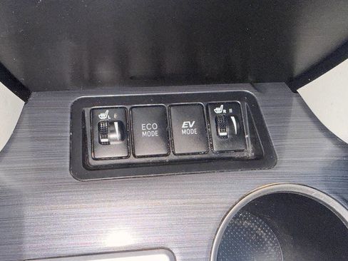 Used 2013 Toyota Camry XLE w/ Leather Pkg image 37