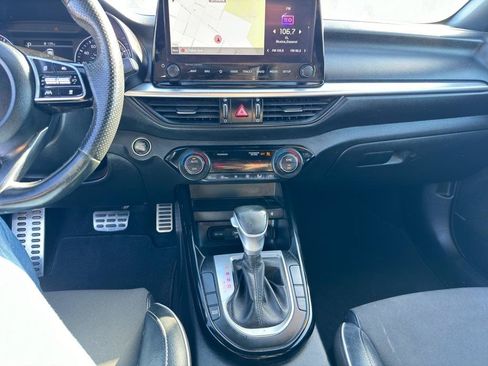Used 2022 Kia Forte GT-Line w/ GT-Line Premium Package FWD image 11