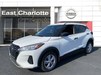 New 2024 Nissan Kicks S