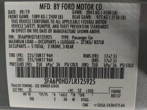 Used 2020 Ford Fusion SE FWD image 33