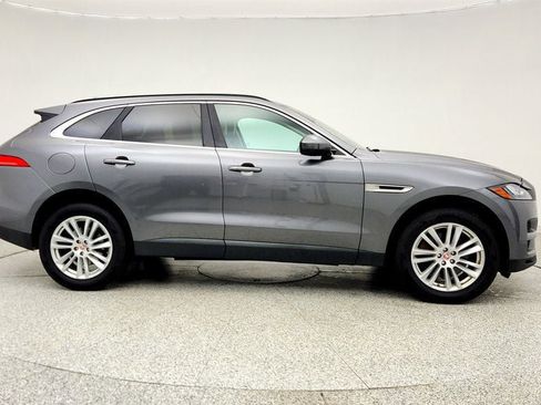 Used 2017 Jaguar F-PACE Prestige AWD/4WD image 4