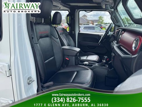 Used 2021 Jeep Wrangler Unlimited Rubicon AWD/4WD image 12