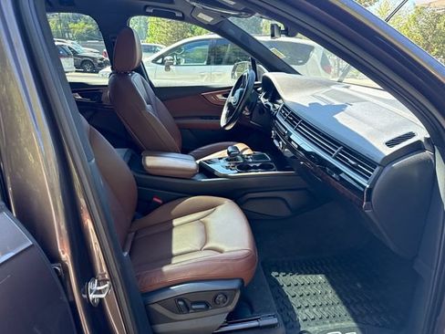 Used 2018 Audi Q7 3.0T Premium Plus AWD/4WD image 9