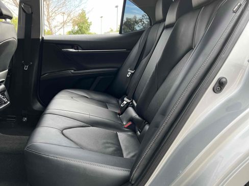 Used 2022 Toyota Camry XSE image 40