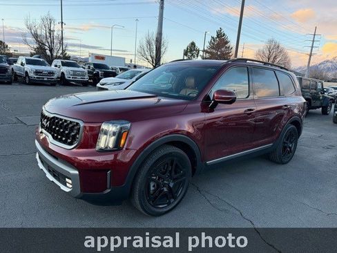 Used 2023 Kia Telluride SX Prestige X-Line image 3