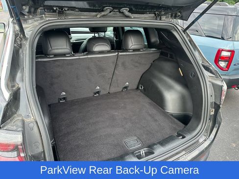 Used 2024 Jeep Compass Latitude AWD/4WD image 6