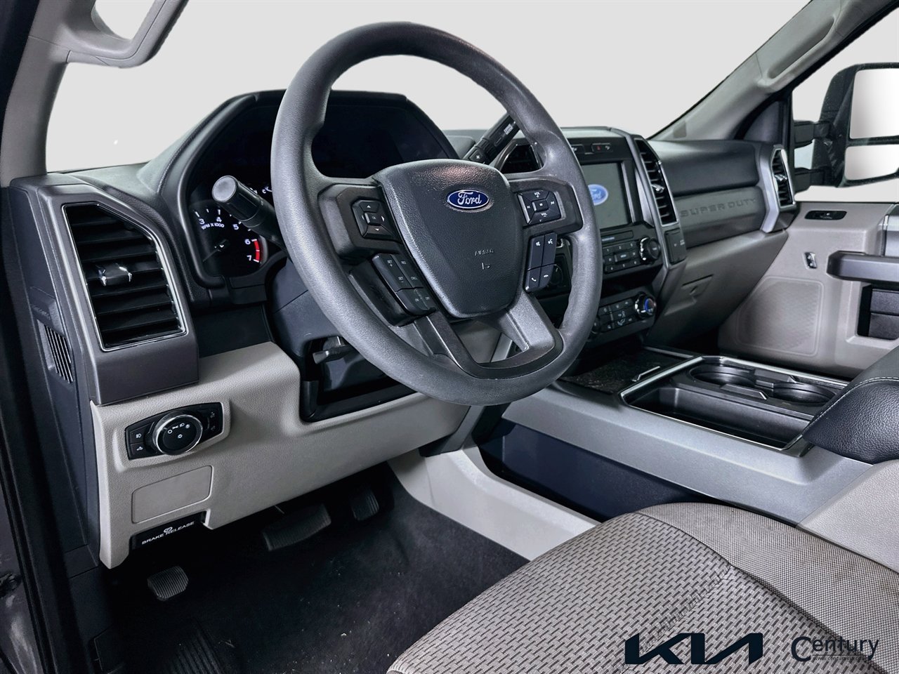 Used 2022 Ford F250 XLT w/ Black Appearance Package AWD/4WD image 9