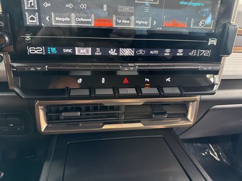 Used 2025 GMC Hummer EV 3X AWD/4WD image 83