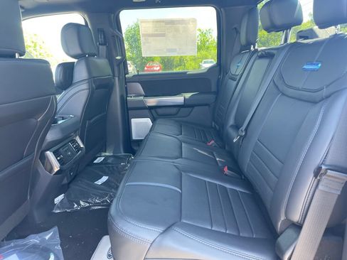 New 2026 Ford F350 Platinum w/ Tremor Off-Road Package AWD/4WD image 20