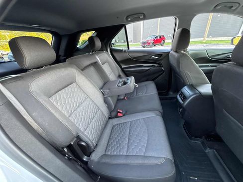 Used 2019 Chevrolet Equinox LT AWD/4WD image 17