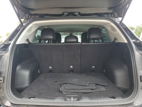 Used 2021 Jeep Compass Latitude FWD image 7
