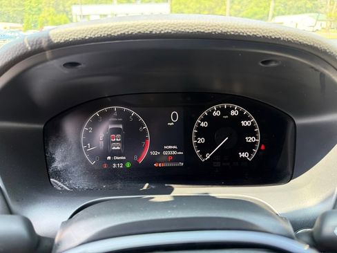 Used 2024 Honda HR-V Sport image 10