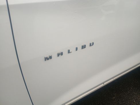 Used 2020 Chevrolet Malibu LT image 5