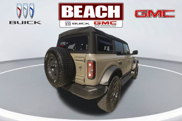 Used 2025 Ford Bronco Outer Banks w/ Sasquatch Package AWD/4WD image 3