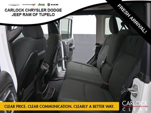 Used 2025 Jeep Wrangler Unlimited Rubicon 4xe w/ Convenience Group image 28