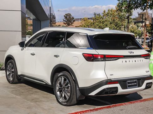 Used 2023 INFINITI QX60 Luxe w/ Cargo Package image 4