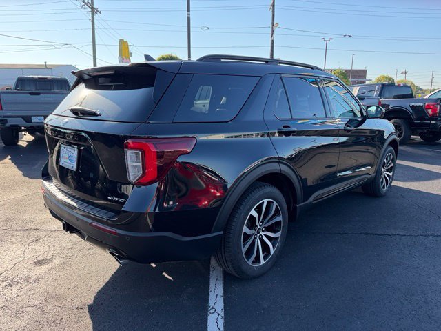 Used 2023 Ford Explorer ST-Line w/ Class IV Trailer Tow Package AWD/4WD image 15