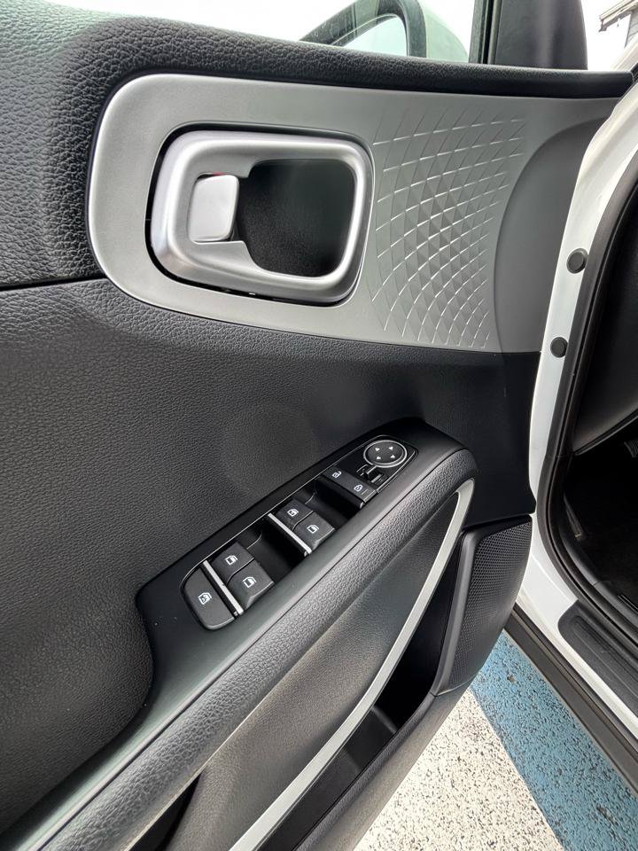 Used 2020 Kia Soul LX FWD image 10