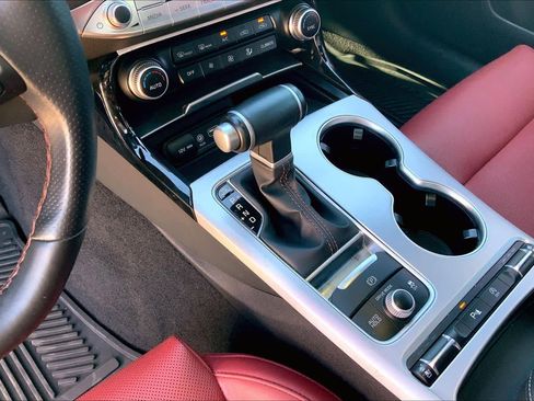 Certified 2021 Kia Stinger GT1 image 16