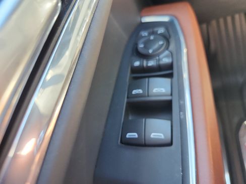 Used 2024 GMC Sierra 2500 Denali Ultimate AWD/4WD image 26