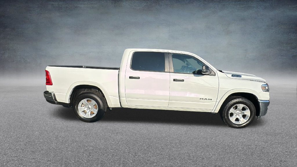 Used 2025 RAM 1500 Big Horn AWD/4WD image 32
