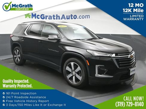 Used 2023 Chevrolet Traverse LT w/ LT Premium Package AWD/4WD image 1