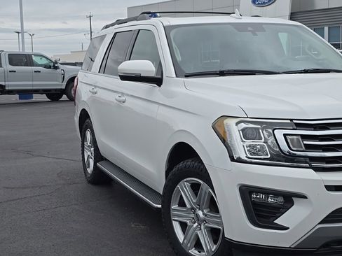 Used 2020 Ford Expedition XLT w/ Equipment Group 202A AWD/4WD image 69