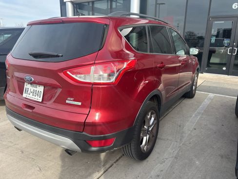 Used 2014 Ford Escape SE w/ Equipment Group 201A image 4