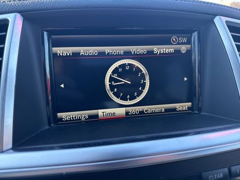 Used 2015 Mercedes-Benz GL 550 4MATIC image 42