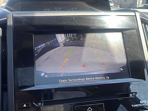 Used 2023 Subaru Crosstrek 2.0i Premium image 14