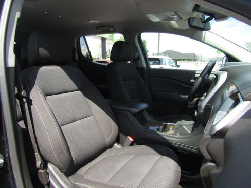 Used 2020 GMC Acadia SLE w/ LPO, Floor Liner Package FWD image 23