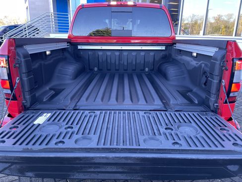 Used 2023 Nissan Frontier PRO-4X w/ Pro Convenience Package image 42