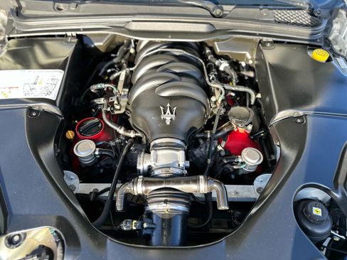 Used 2014 Maserati GranTurismo Sport image 14