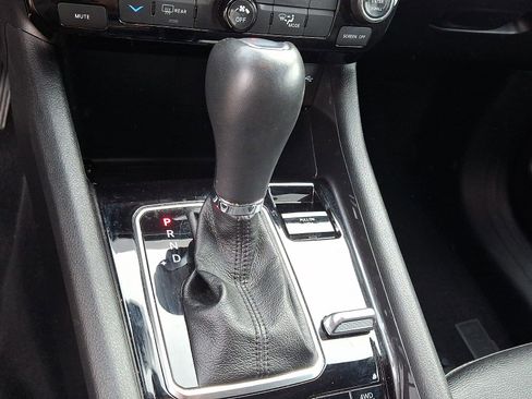 Used 2024 Jeep Compass Latitude image 13