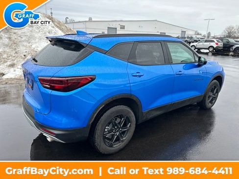 Used 2025 Chevrolet Blazer LT w/ Midnight/Sport Edition image 5