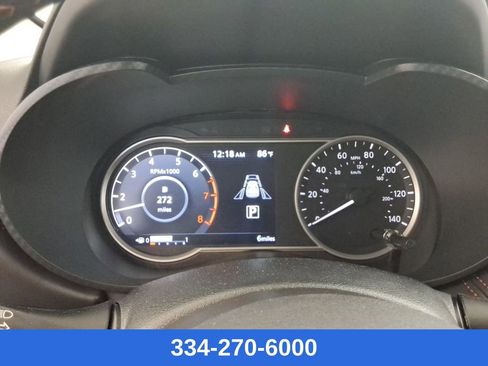 New 2025 Nissan Versa SR w/ Trunk Package image 10