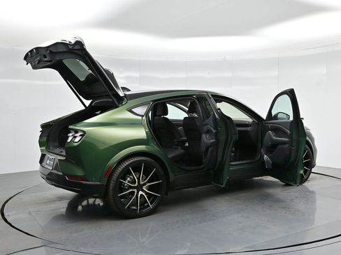 Used 2024 Ford Mustang Mach-E Premium image 5