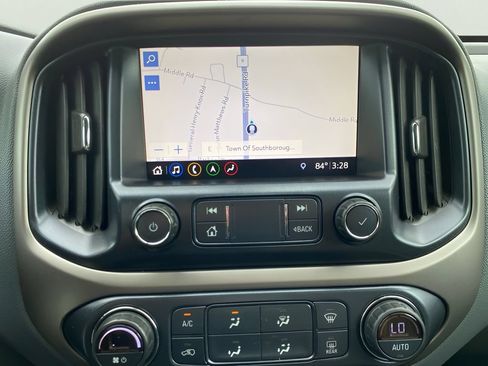 Used 2019 Chevrolet Colorado Z71 AWD/4WD image 20